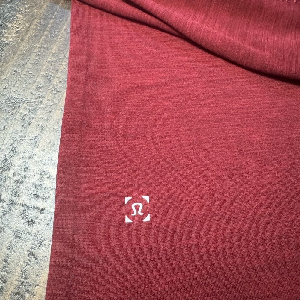 Lululemon Metal Vent Tech Red Size XL - Picture 5 of 8